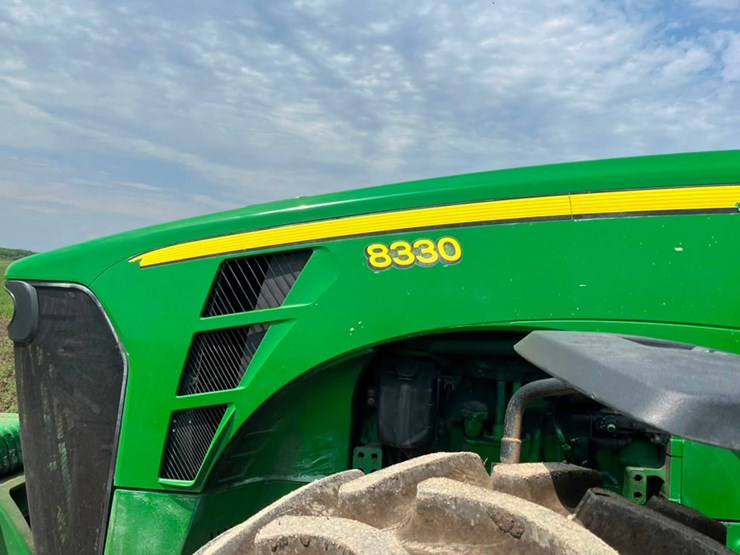 john-deere-8330-image-53