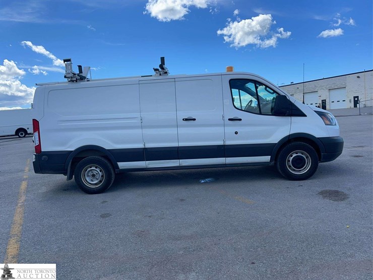 2015-ford-transit-image-4