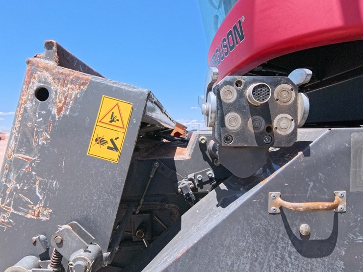 2012-massey-ferguson-9520-image-15