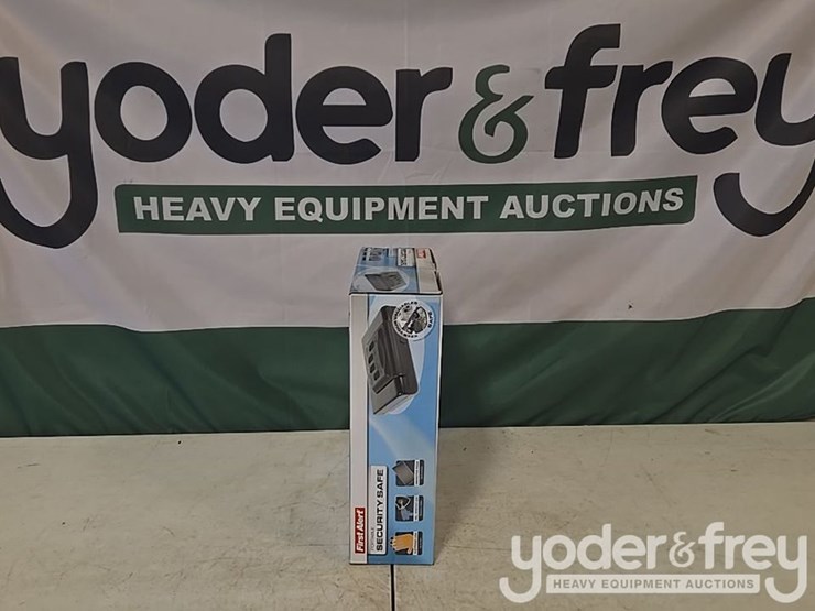 unused-first-alert-5200-df-digital-biometric-quick-access-hand-gun-safe-image-2