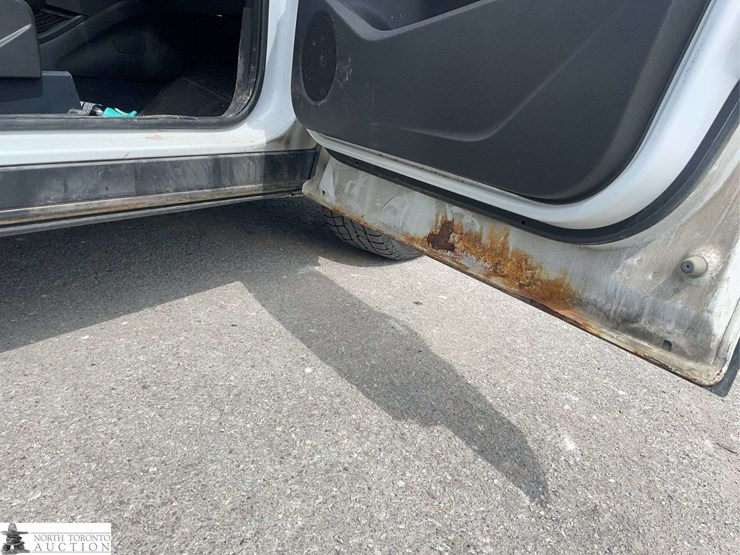 2017-ford-escape-image-28