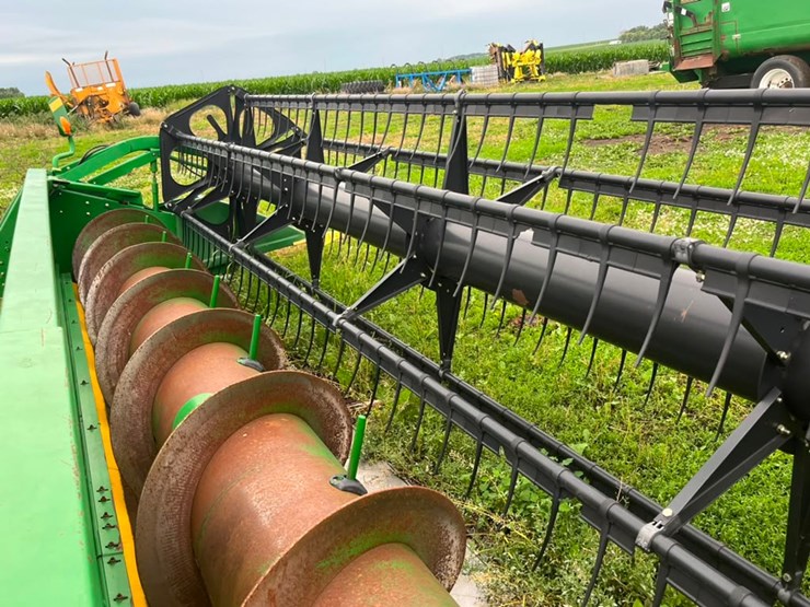 john-deere-635f-image-21