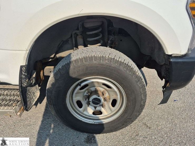 2017-ford-f350-image-34