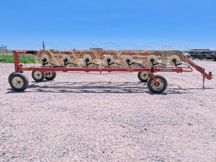 #1074-•-h&s-bf14-hi-capacity-wheel-rake-image-6
