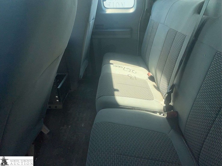 2013-ford-f250-image-15