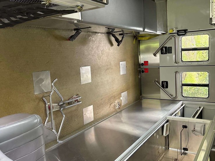 2014-international-durastar-4300-image-24