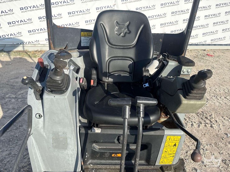 2020-bobcat-e20-image-15