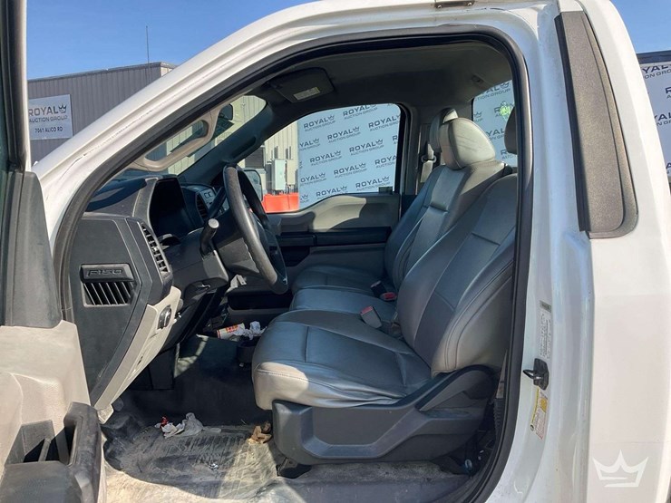 2017-ford-f150-image-13