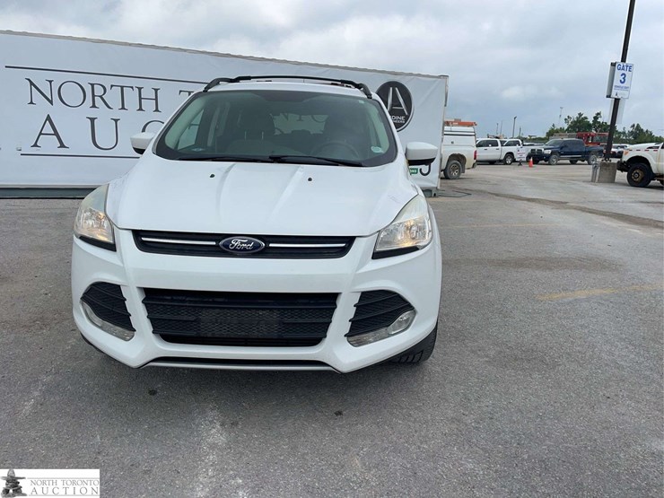 2016-ford-escape-image-2