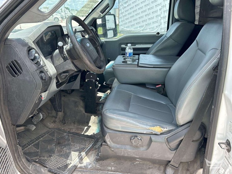 2015-ford-f350-image-15