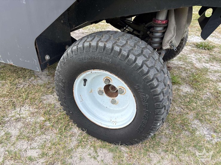 2017-madvac-lr50t-ride-on-litter-vacuum-image-52