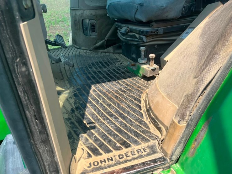 john-deere-8400-image-18