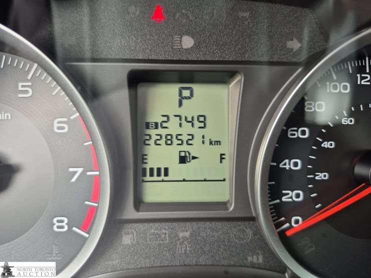 2015-subaru-forester-image-19