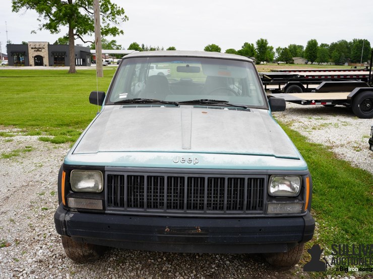 1995-jeep-cherokee-image-2