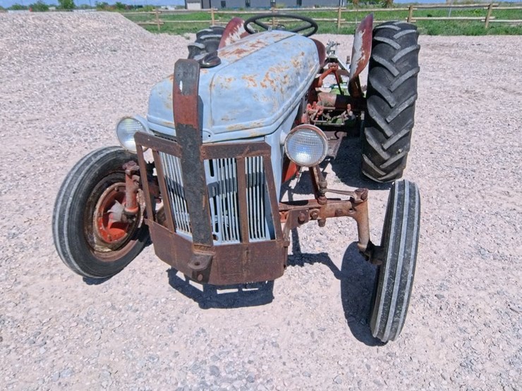 ford-8n-image-7