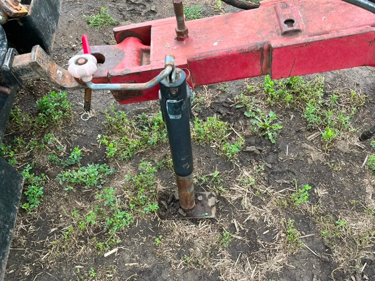case-ih-4800-image-17