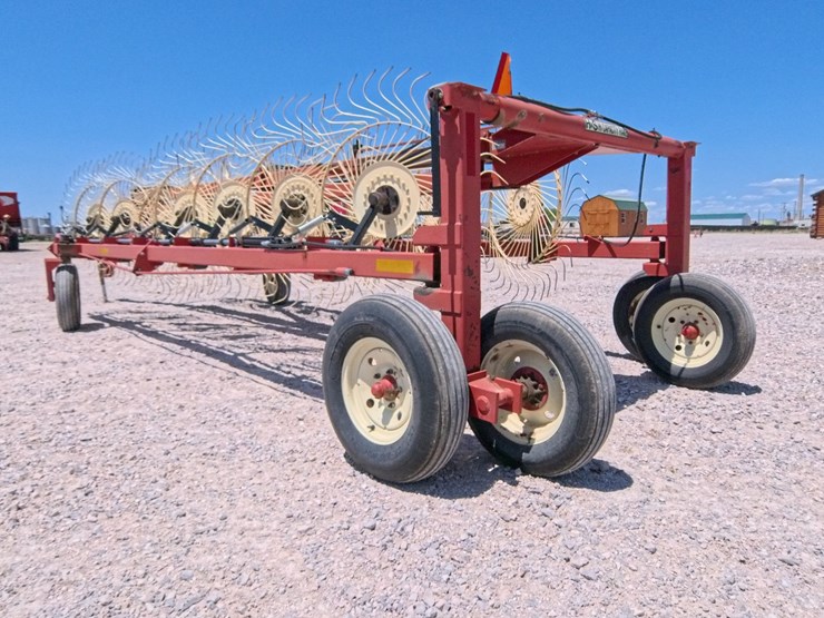 #1074-•-h&s-bf14-hi-capacity-wheel-rake-image-3