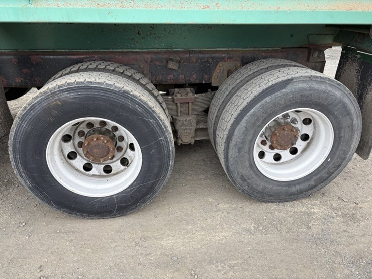 1991-kenworth-tri-axle-dump-truck-image-21