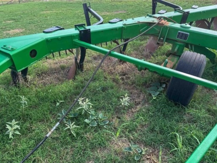 john-deere-3700-image-6