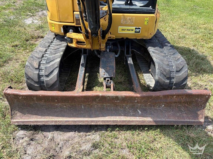 2016-caterpillar-305e2-image-11