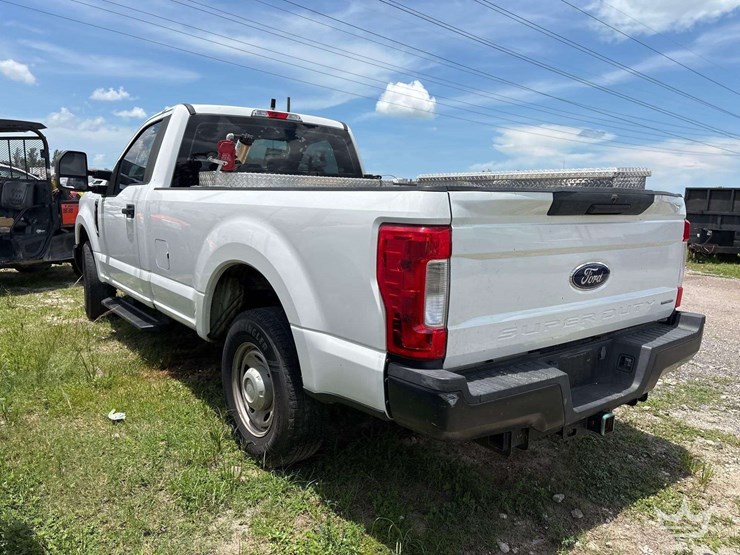 2019-ford-f250-image-4