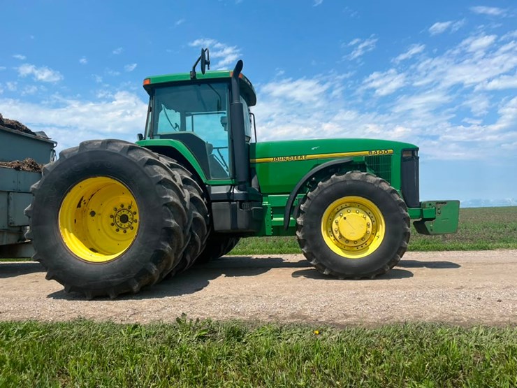 john-deere-8400-image-11