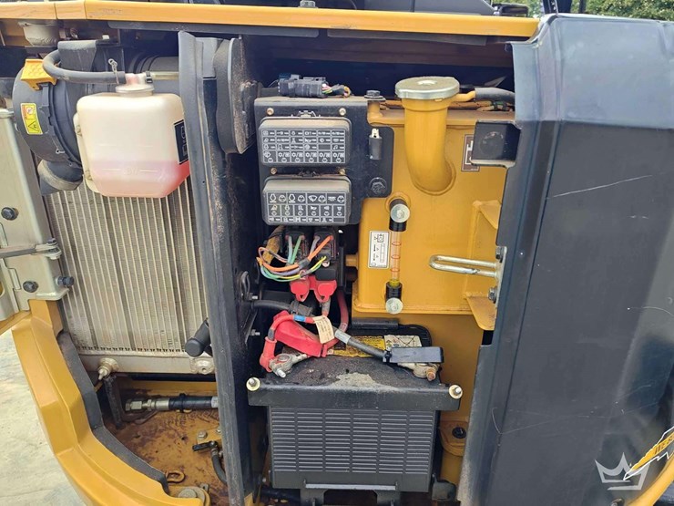2022-caterpillar-303.5-image-27