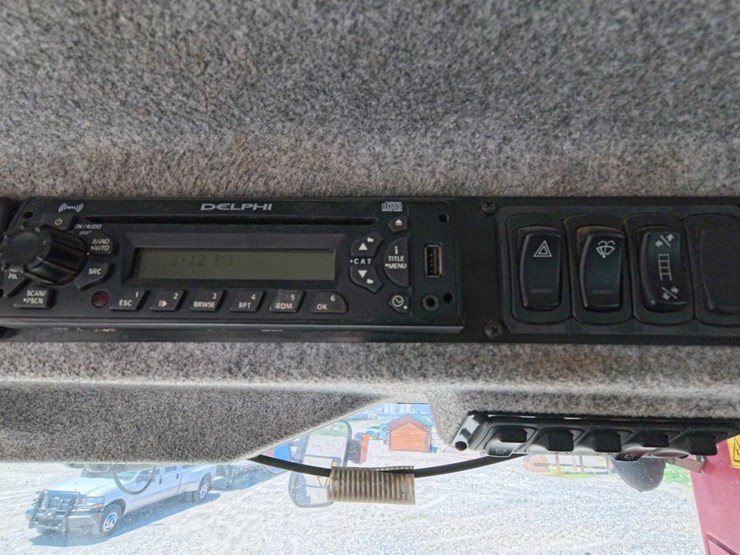 2012-massey-ferguson-9520-image-44