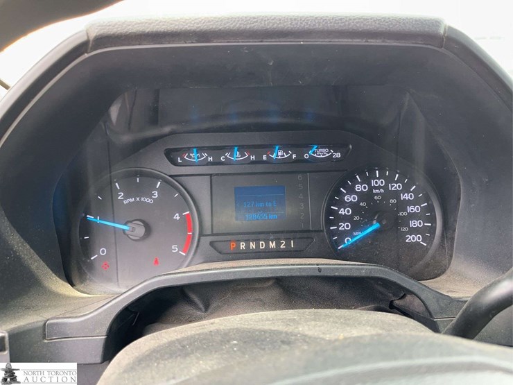 2017-ford-f550-image-12