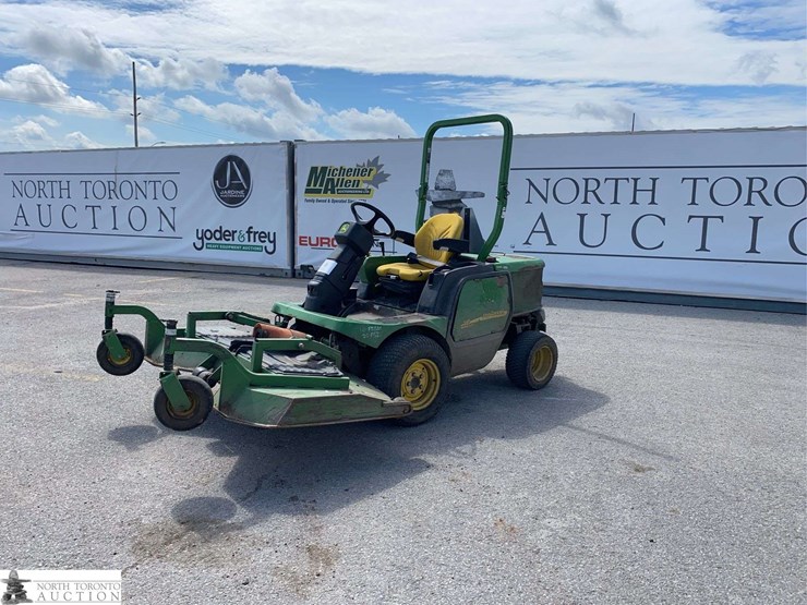 2010-john-deere-1445-image-1