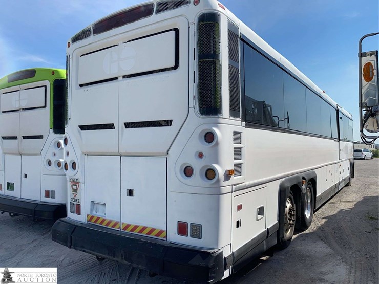 non-operable-2011-motor-coach-industries-d4500-t/a-55-passenger-wheelchair-accessible-bus-image-4