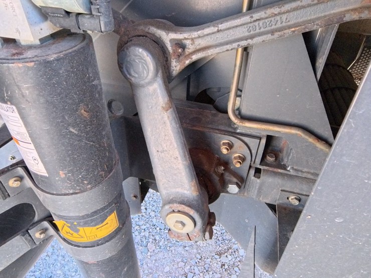 2012-massey-ferguson-9520-image-132