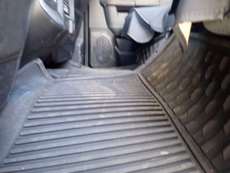 2022-dodge-ram-5500-image-36