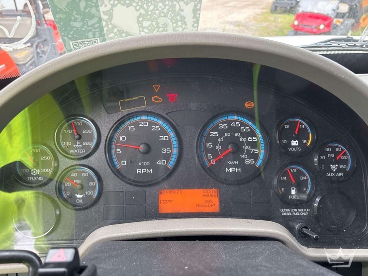 2014-international-durastar-4300-image-8