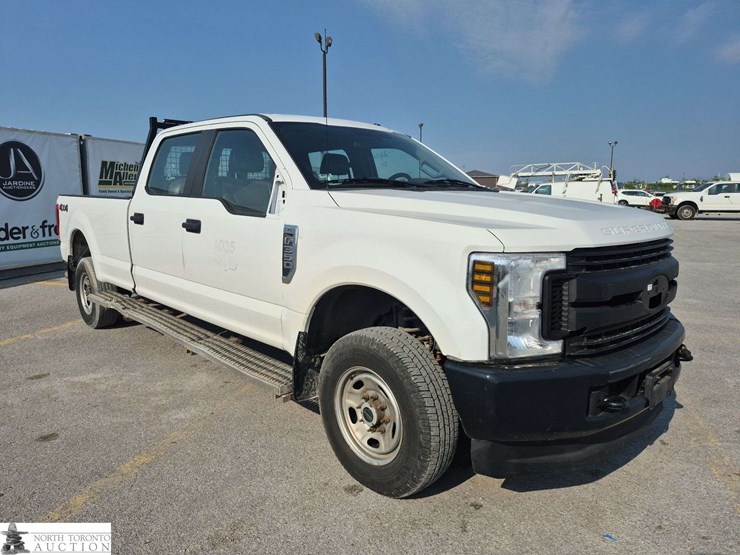 2017-ford-f350-image-3