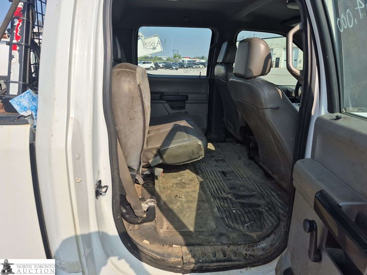 2017-ford-f350-image-30