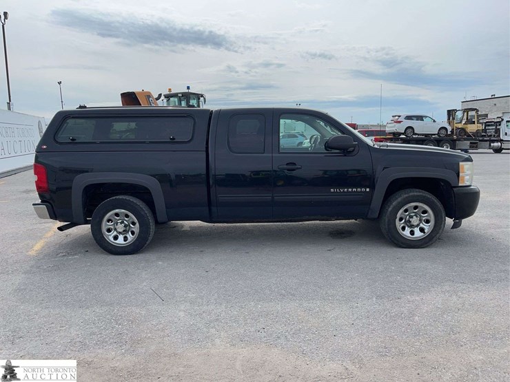 2009-chevrolet-silverado-1500-image-4