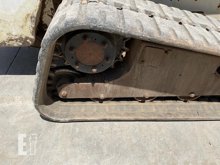 2003-bobcat-t250-image-10