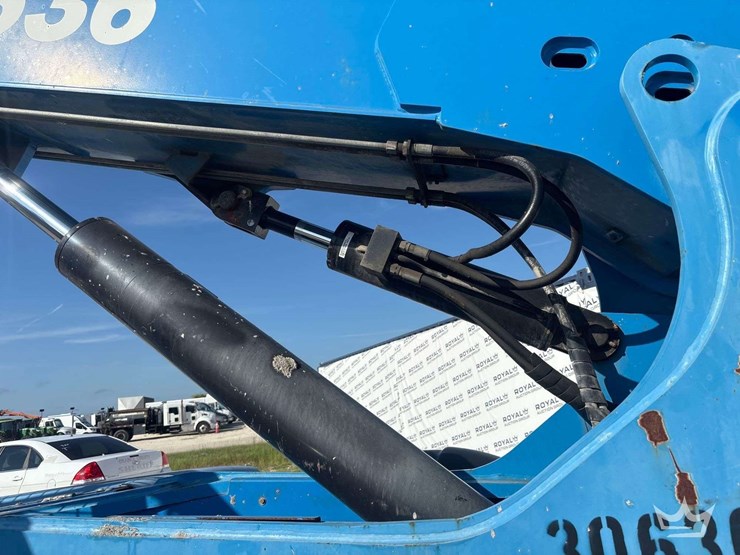 2019-genie-gth636-image-19