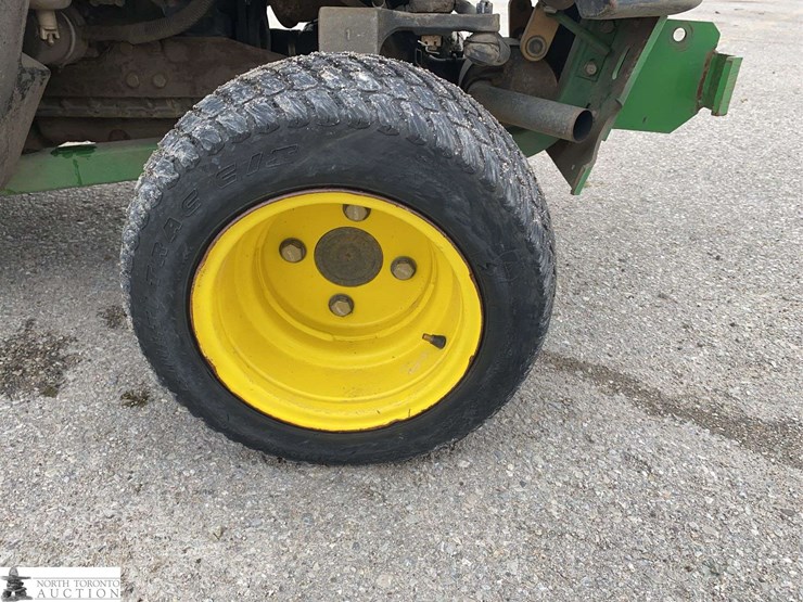 2010-john-deere-1445-image-18