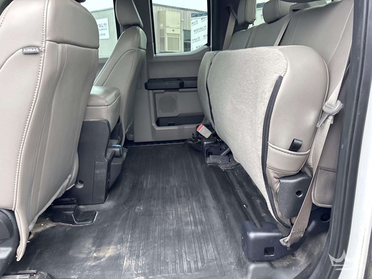 2019-ford-f150-image-16