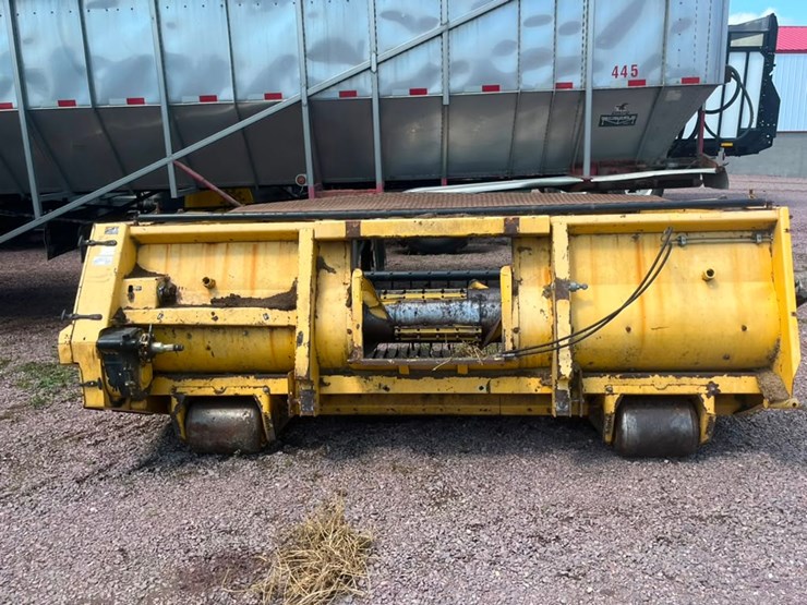 new-holland-356w-image-10