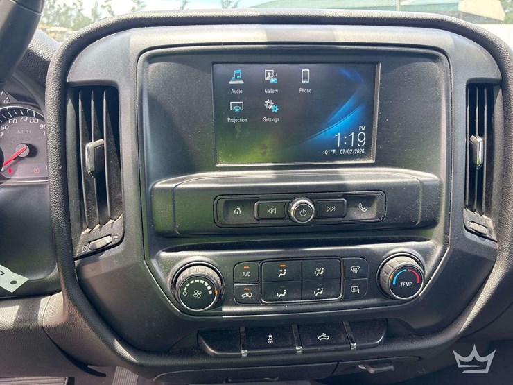 2018-chevrolet-silverado-1500-image-11