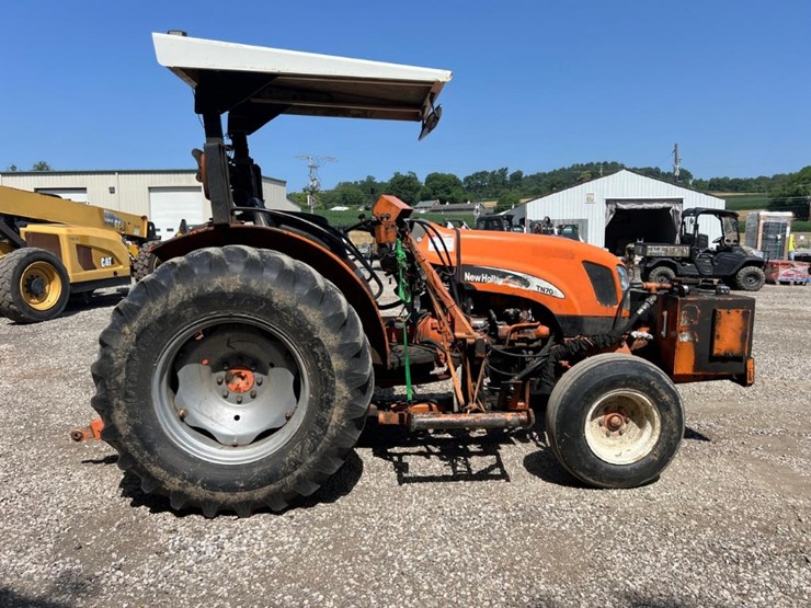 new-holland-tn70a-image-9