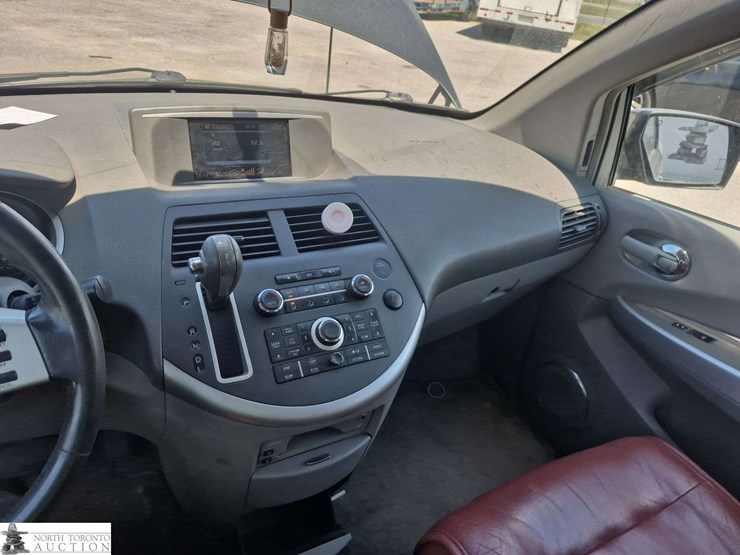 2007-nissan-quest-image-13
