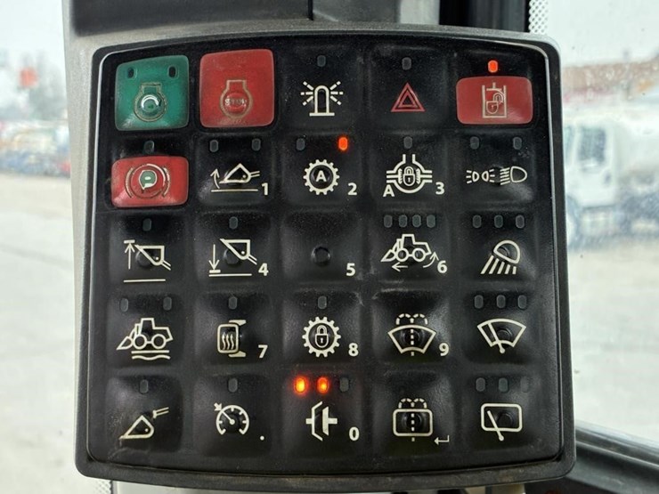 2020-deere-624l-image-24