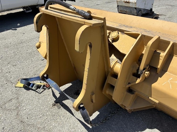 caterpillar-914g-image-8