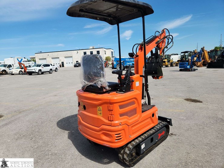 unused-2025-machpro-319-orange-blt-1-mini-excavator-image-6