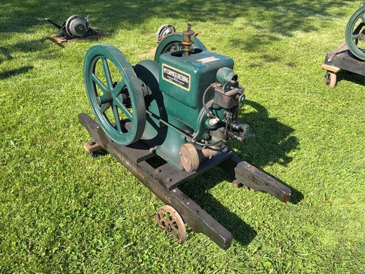 mccormick-deering-1-1/2-hp-engine-image-8