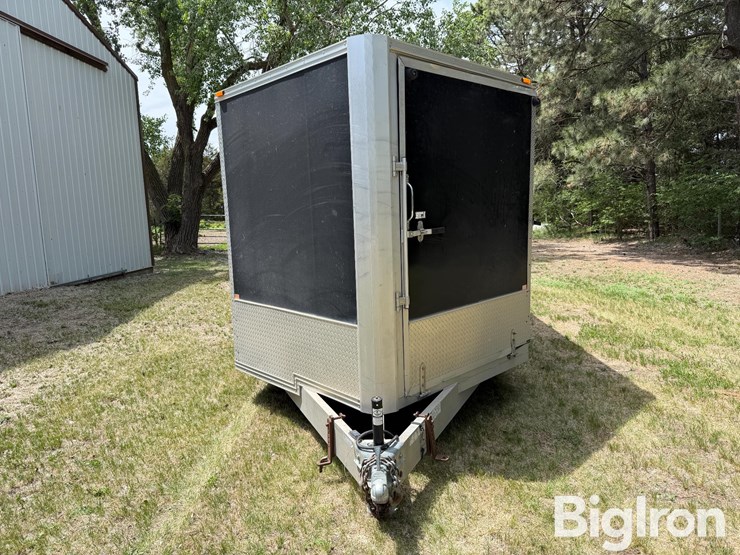 2012-polaris-28'-t/a-enclosed-trailer-image-2